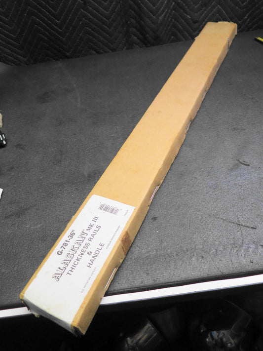 GRANBERG G781-36" ALASKAN MKIII, MILLING ATTACHMENT, THICKNESS RAILS & HANDLE