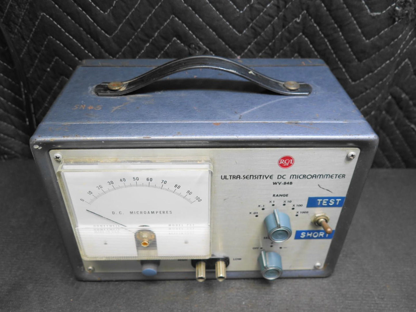 RCA WV-84B Ultra-Sensitive DC Tube Microammeter Microamperes