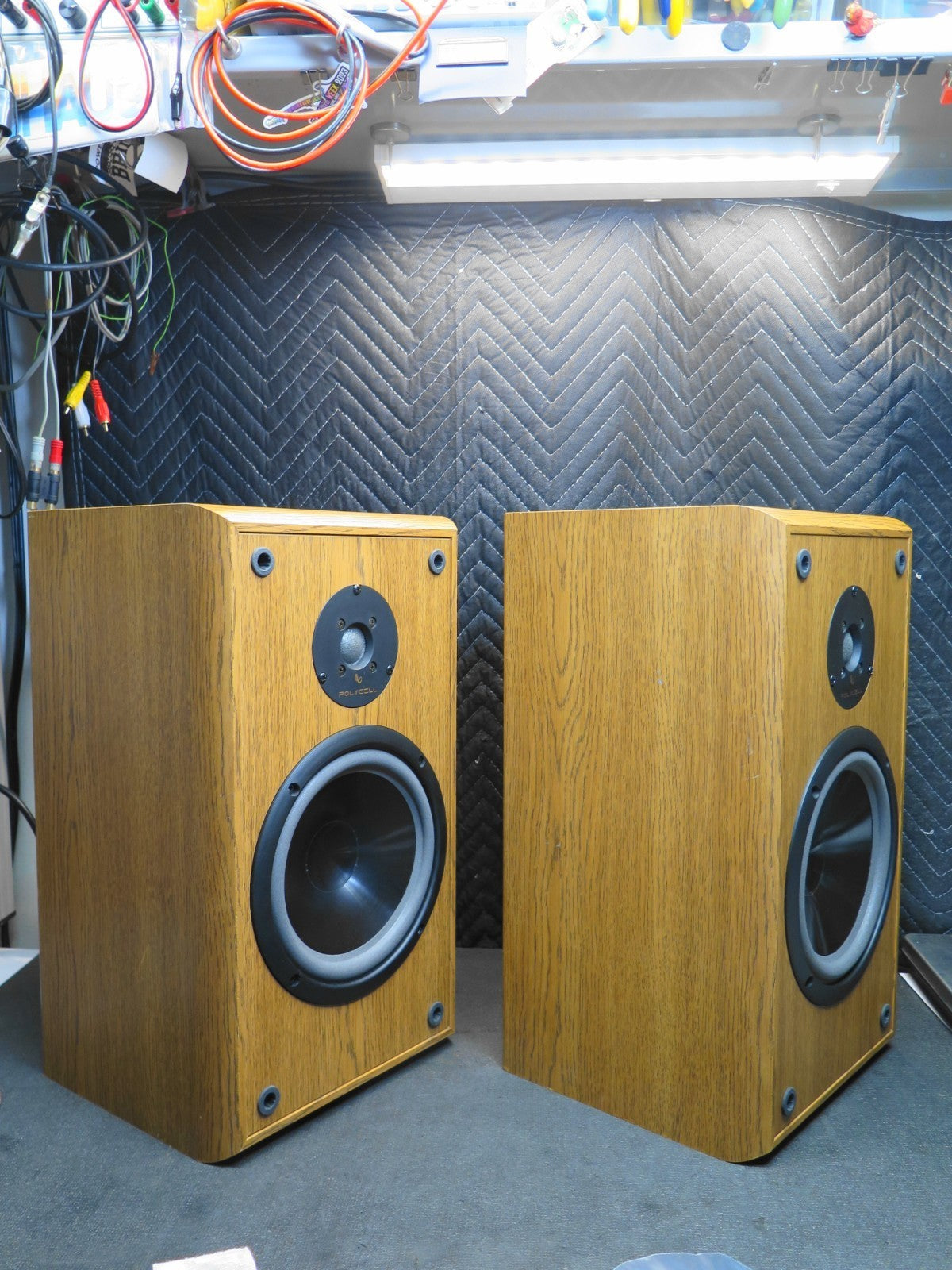 INFINITY Reference Two Book Shelf Speaker Pair Oak Cabinet 10x10x18 - *REFOAMED*