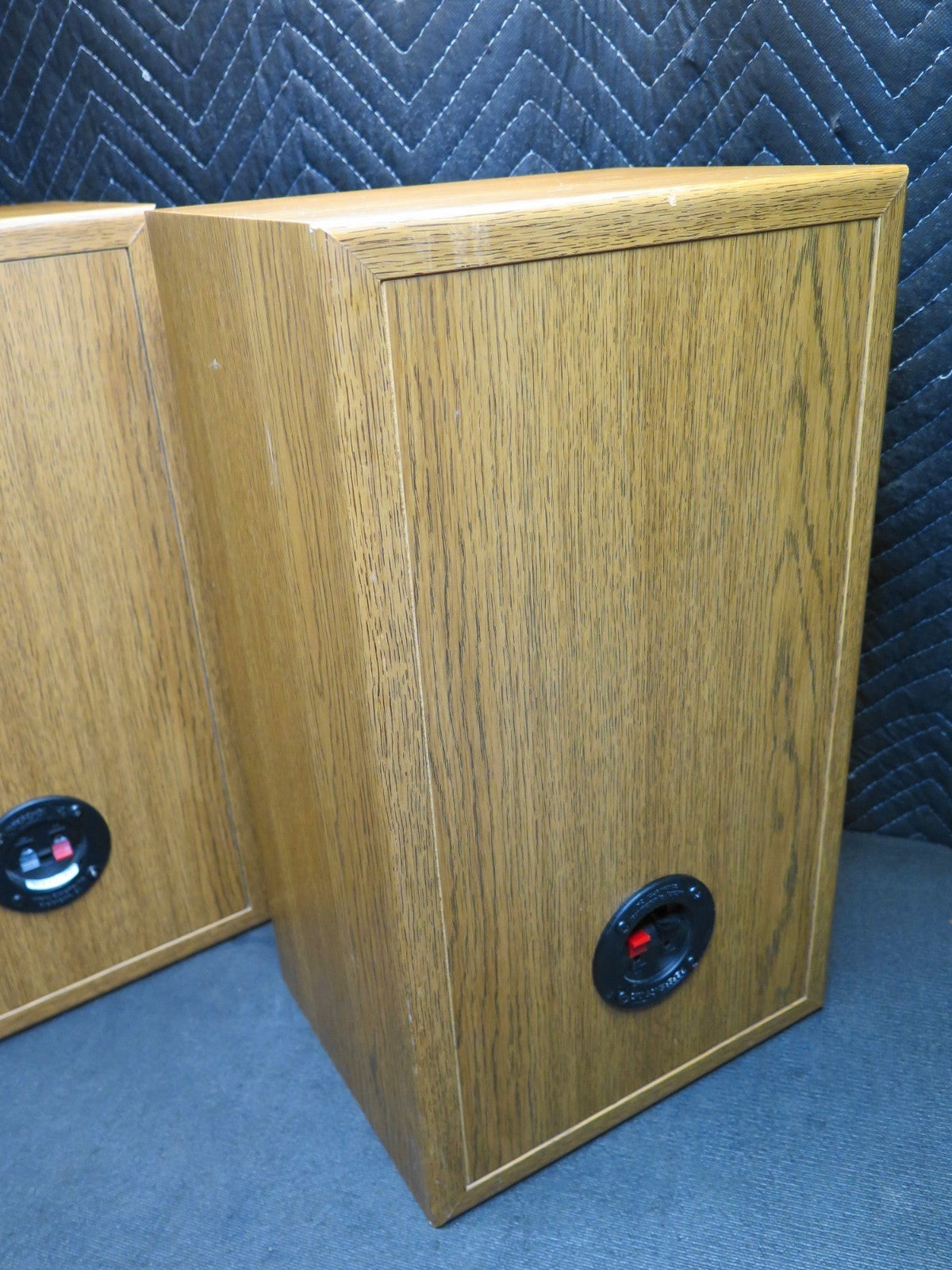 INFINITY Reference Two Book Shelf Speaker Pair Oak Cabinet 10x10x18 - *REFOAMED*