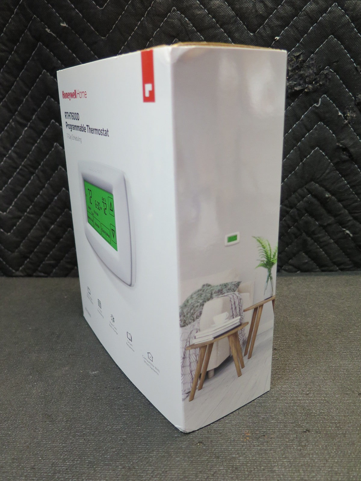 Honeywell Home RTH7600D 7-Day Programmable Touchscreen Thermostat NEW