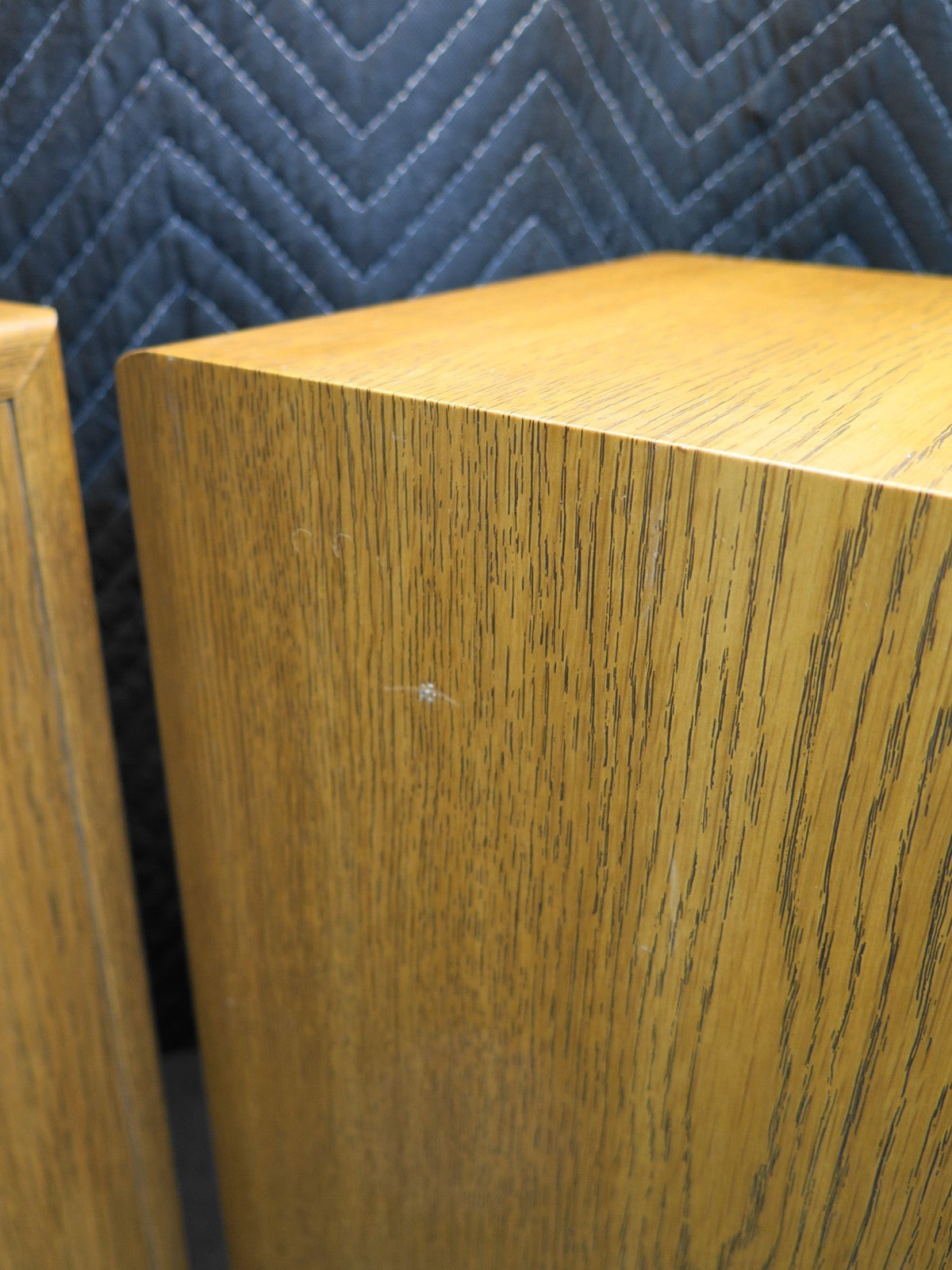 INFINITY Reference Two Book Shelf Speaker Pair Oak Cabinet 10x10x18 - *REFOAMED*