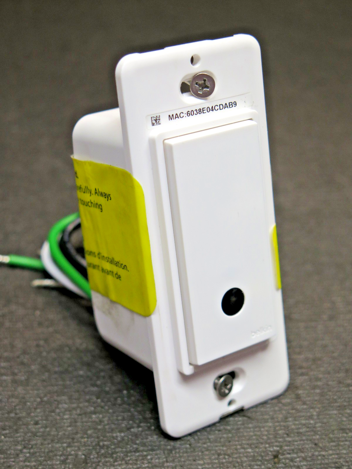 Belkin Wemo F7C030 & Plug 169 - Wi-Fi Smart Light Switch