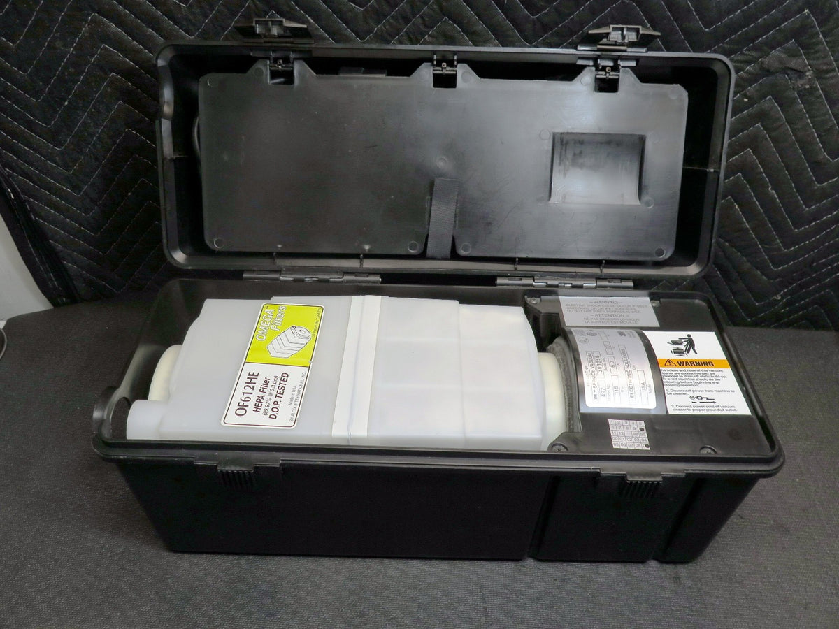 3M Electronics Service Vacuum Model #497 w/ Power Cord, Hose & Brush Attachment