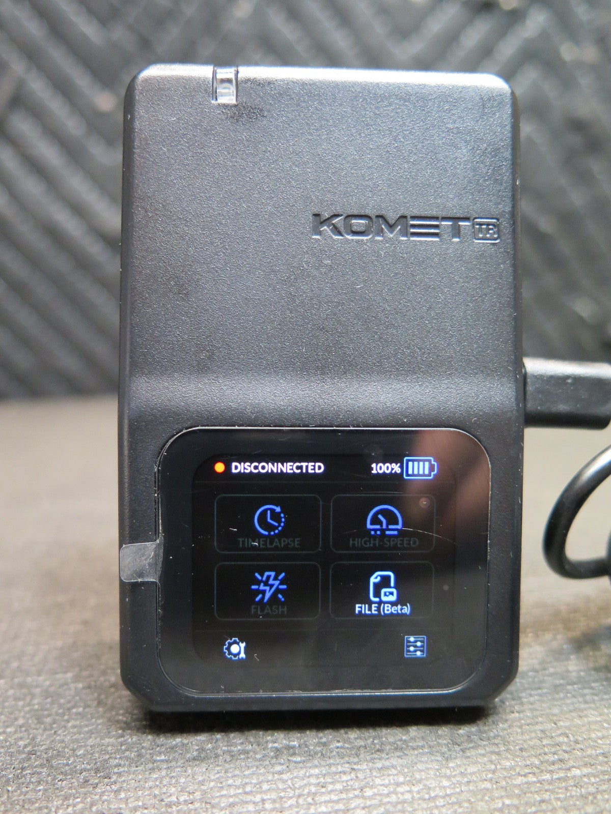 Lumionix Komet TR Camera Trigger - Bluetooth Mobile Phone Control