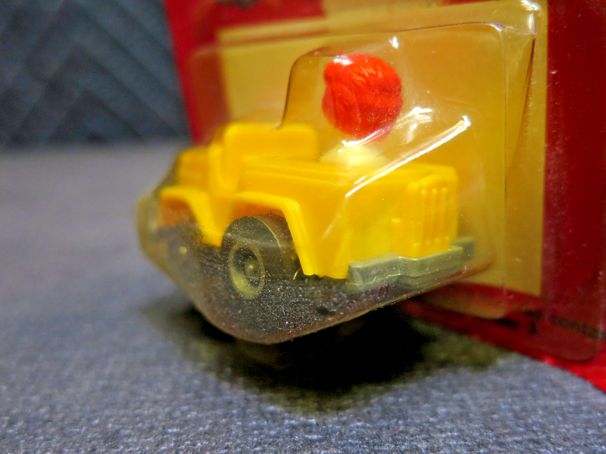 McDonald's 1985 Fast Macs Happy Meal Ronald Mini Pull Back Jeep in Package