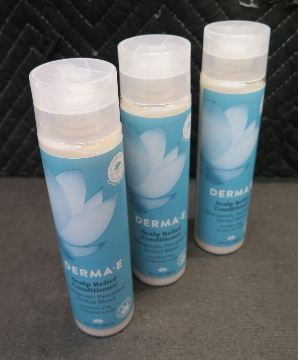 Lot of 3 Bottles DERMA E Scalp Relief Conditioner 296 ml /10 oz Each