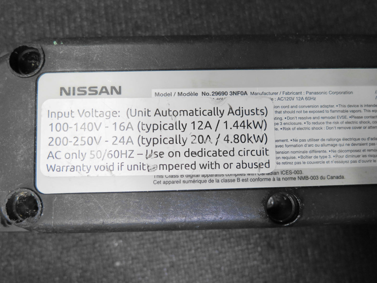 Nissan Leaf Aria Charger 29690 3NF0A EV Battery Charging Cable