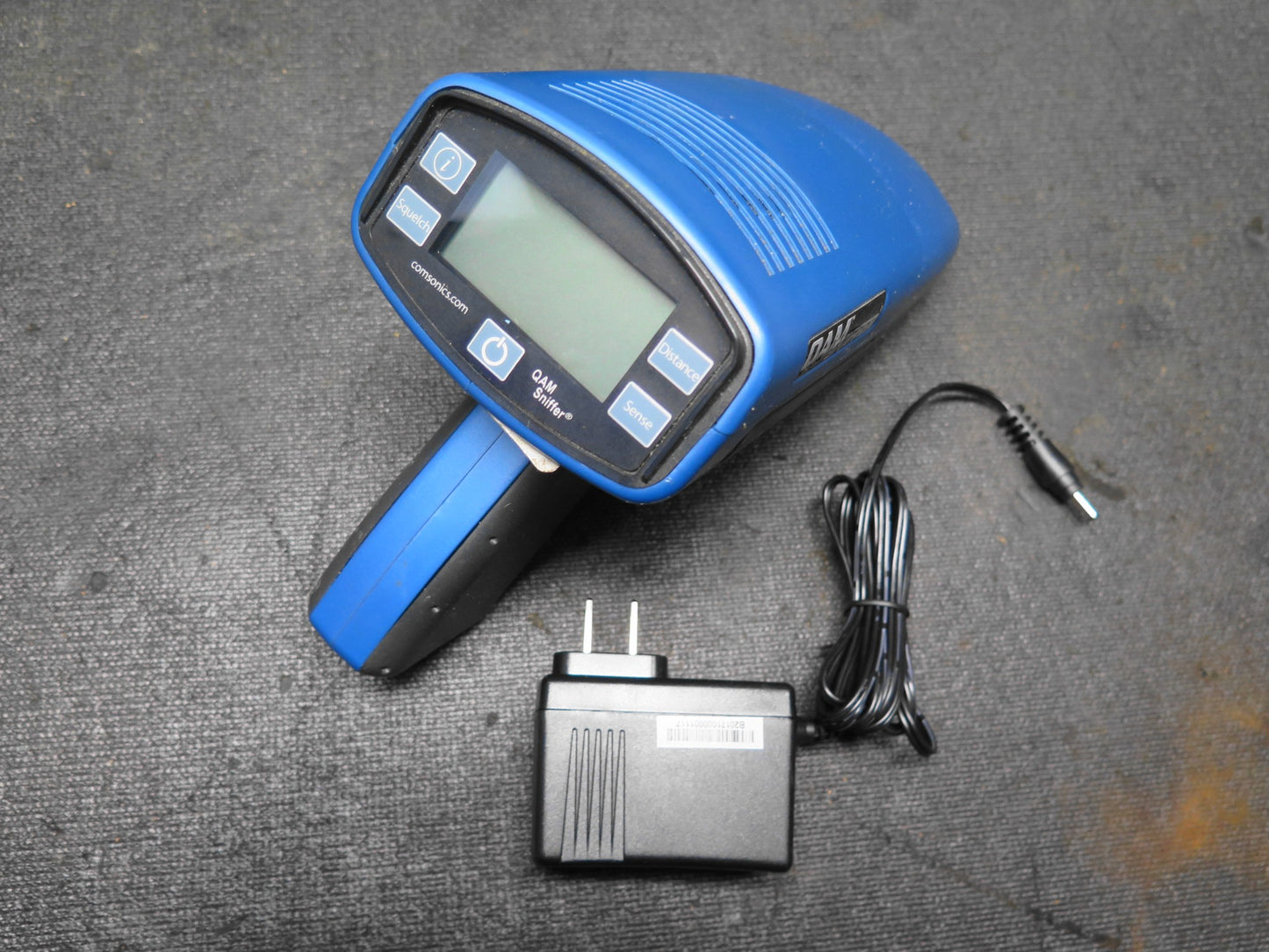 ComSonics QAM Sniffer 101610-DF Signal Analyzer Detector w/ Charging Cord