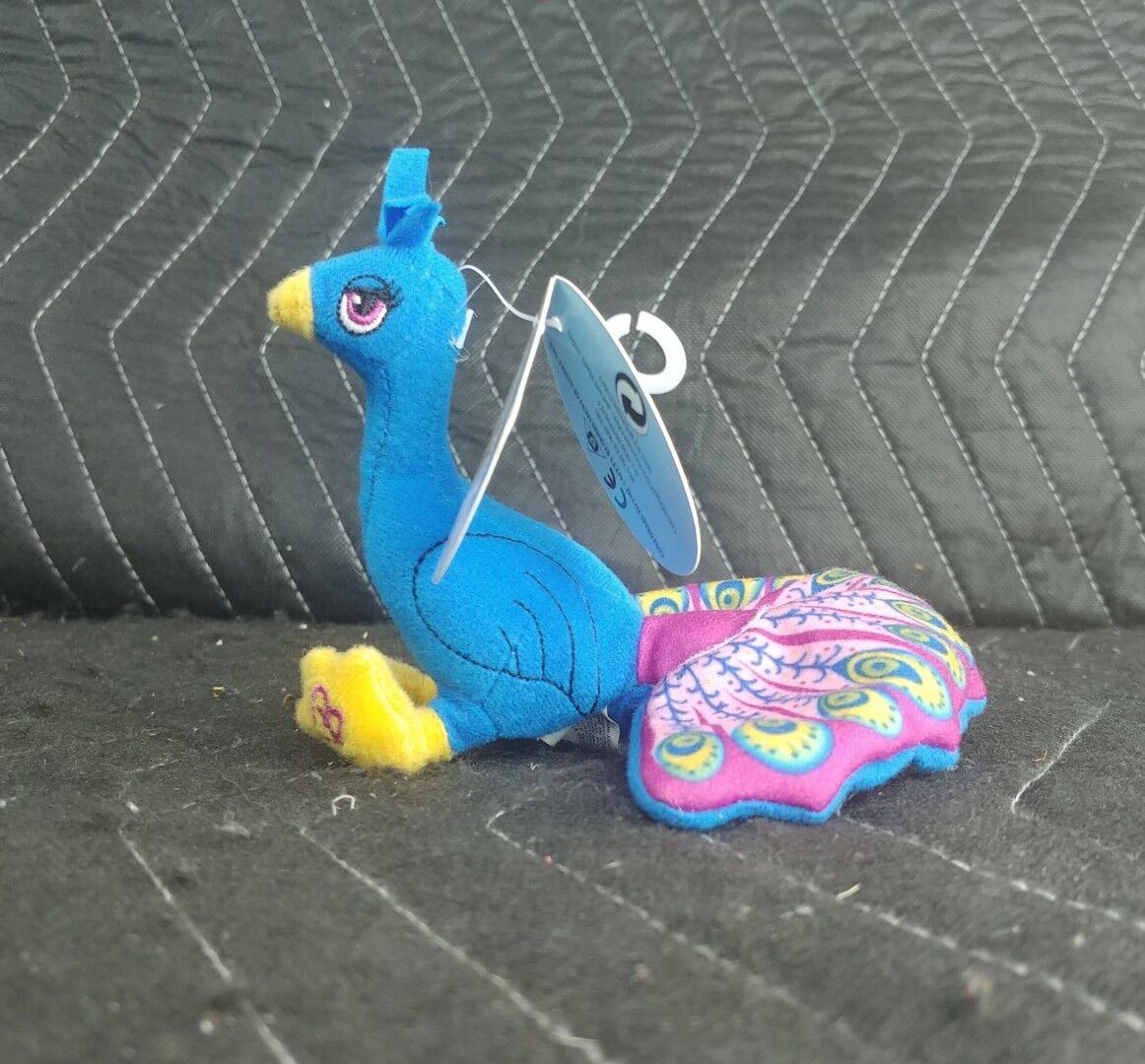 Barbie - The Island Princess  - Azul Peacock  - Mattel