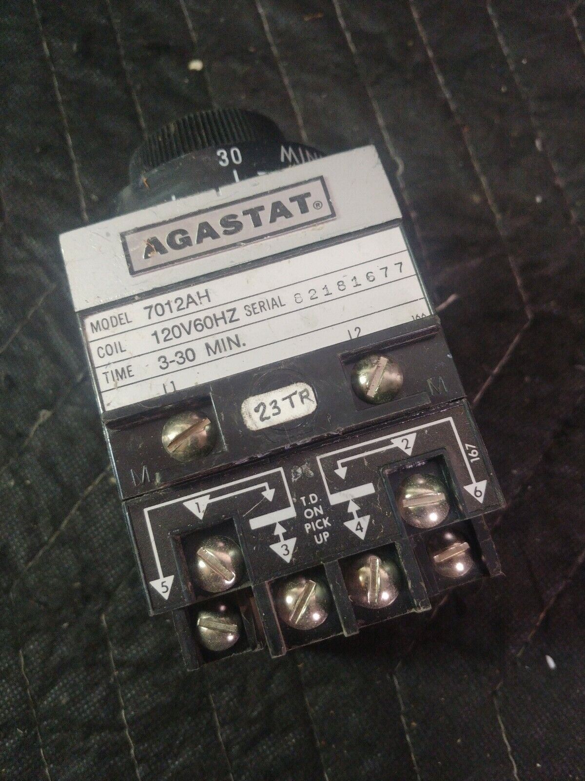 AGASTAT 7012AH TIMING RELAY 3-30 MINUTES 120-240 VAC 1/4 HP