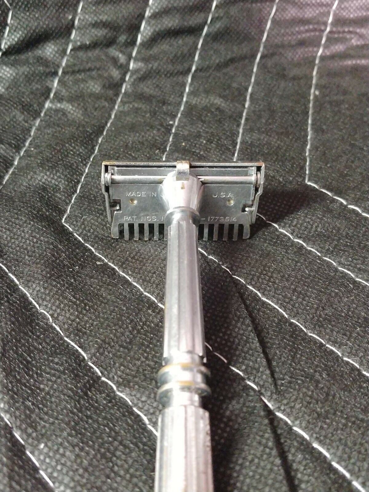 Vintage GEM Micromatic Open Comb Single Edge Safety Razor