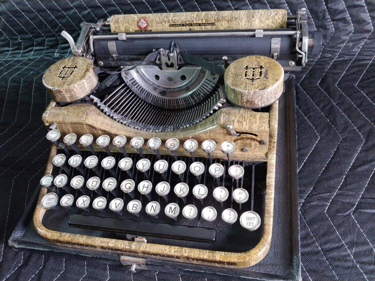 Rare 1928 Underwood Brown Enamel Standard Four Bank Key Typewriter with Case 4B