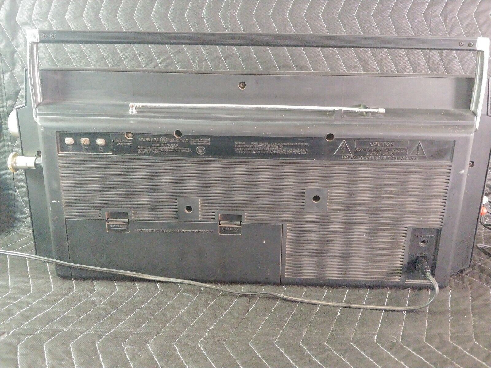 Vintage GE General Electric 3-6000A AM/FM Cassette Boombox Radio – ineedths