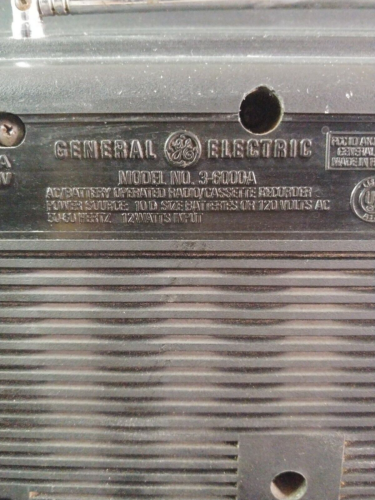Vintage GE General Electric 3-6000A AM/FM Cassette Boombox Radio – ineedths