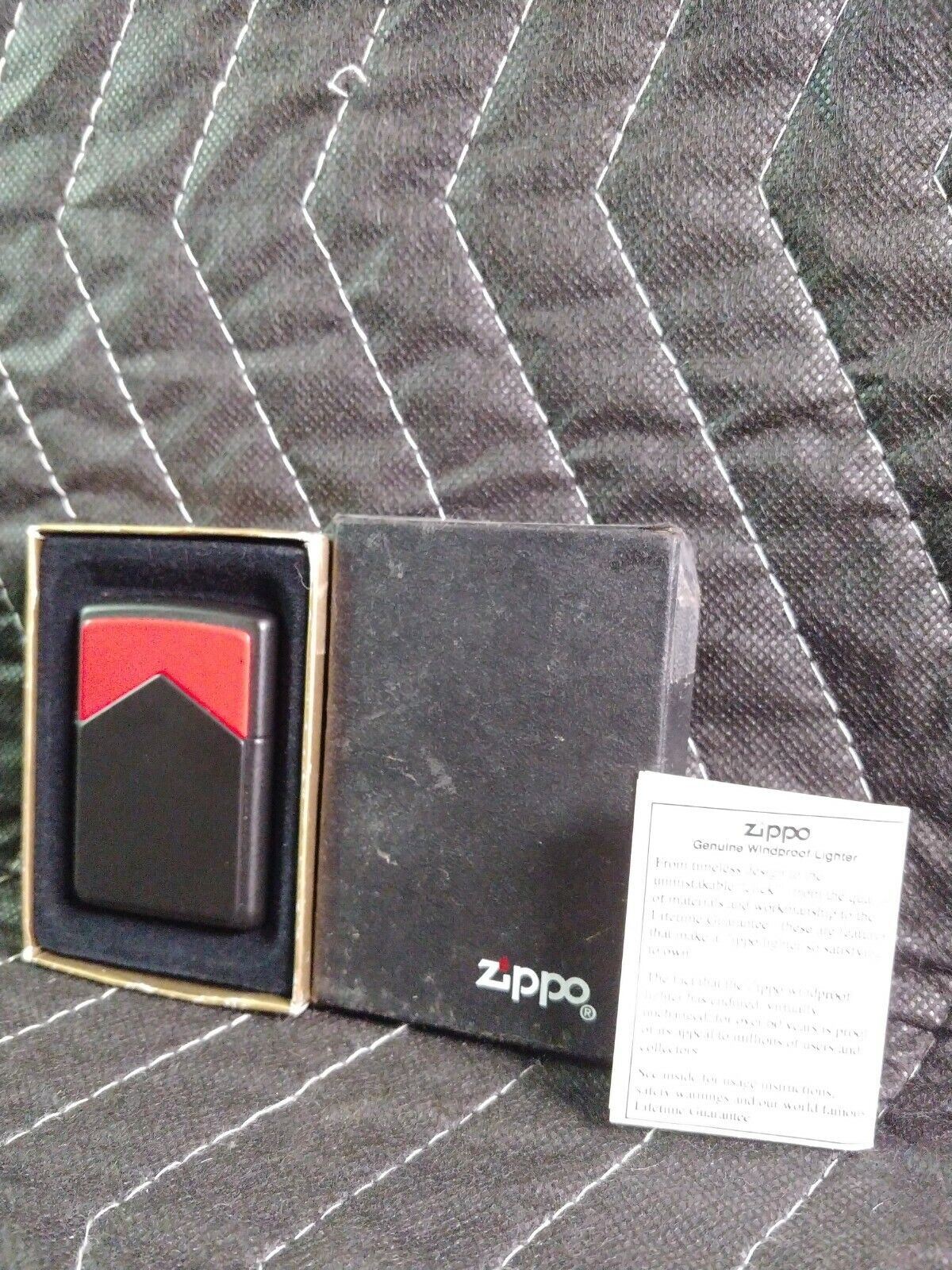 Zippo lighter Marlboro Red Roof