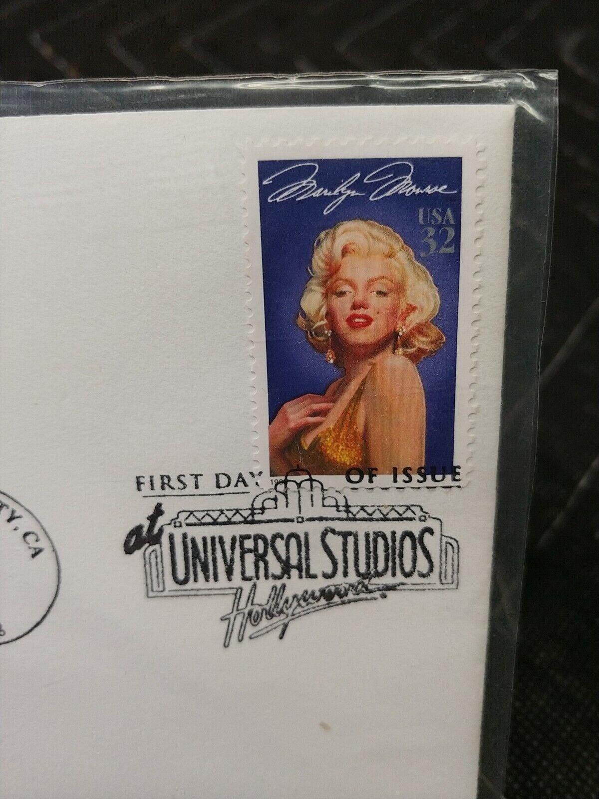 Marilyn Monroe - Legends of Hollywood First Day Issue at Universal Studios