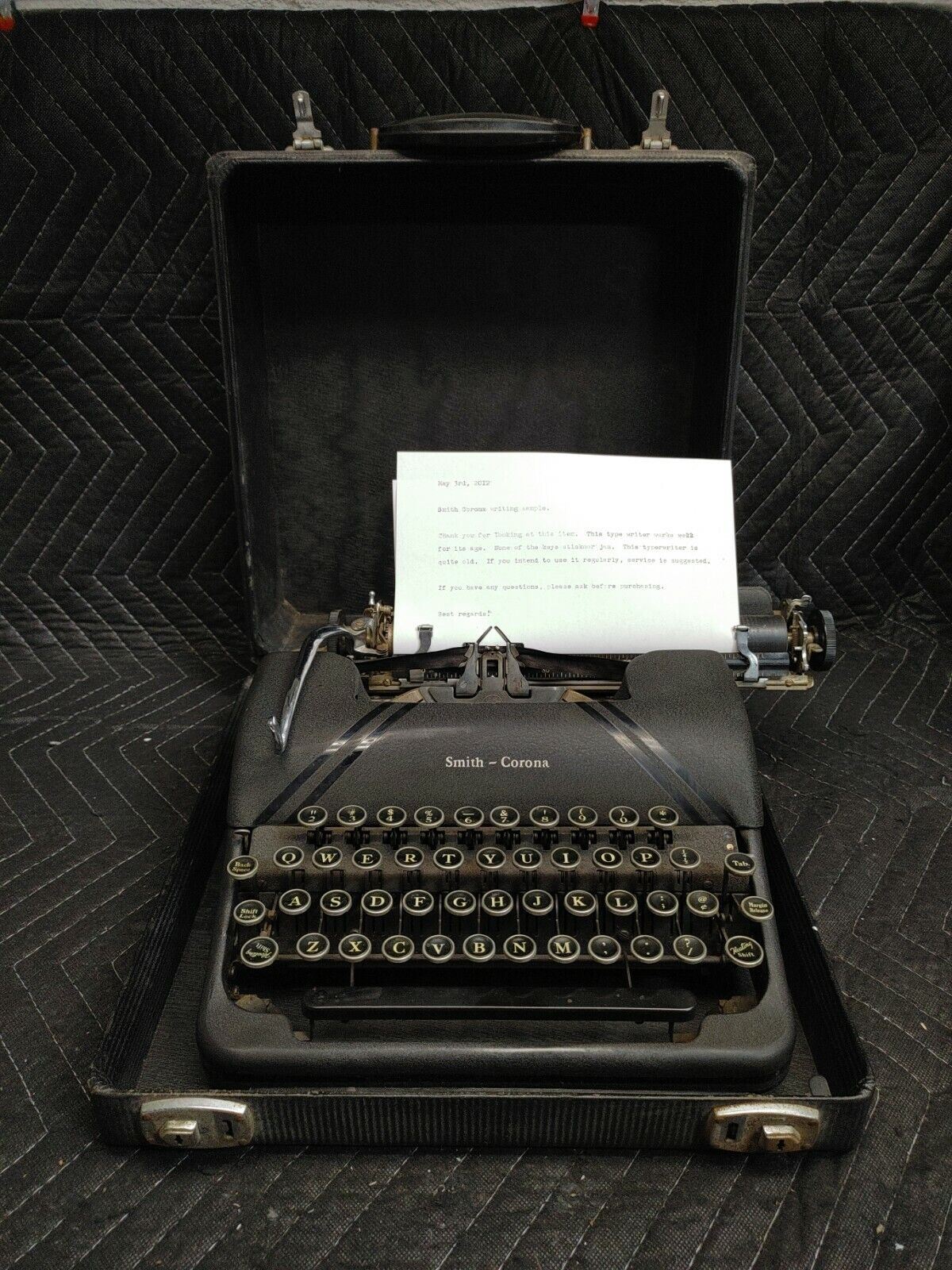 1947 Smith Corona Sterling portable typewriter w/case