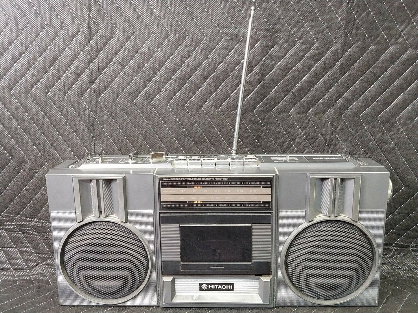 Vtg 80s Hitachi TRK-6820H Boombox AM FM Radio