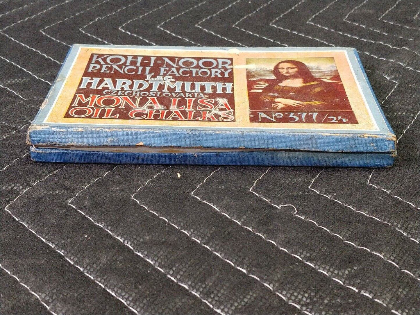 VINTAGE ART SUPPLY Koh-I-Noor Mona Lisa Oil Chalks Hardtmuth Czechoslovakia