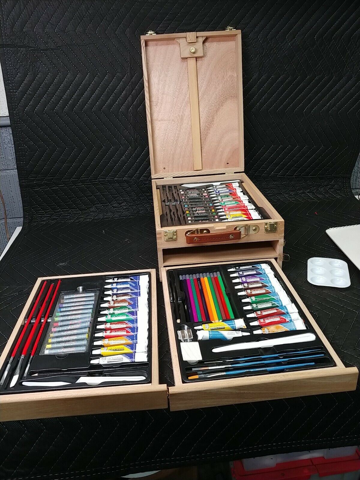Royal & Langnickel 100+ Piece Sketching and Drawing Easel Artist Set Storage Box