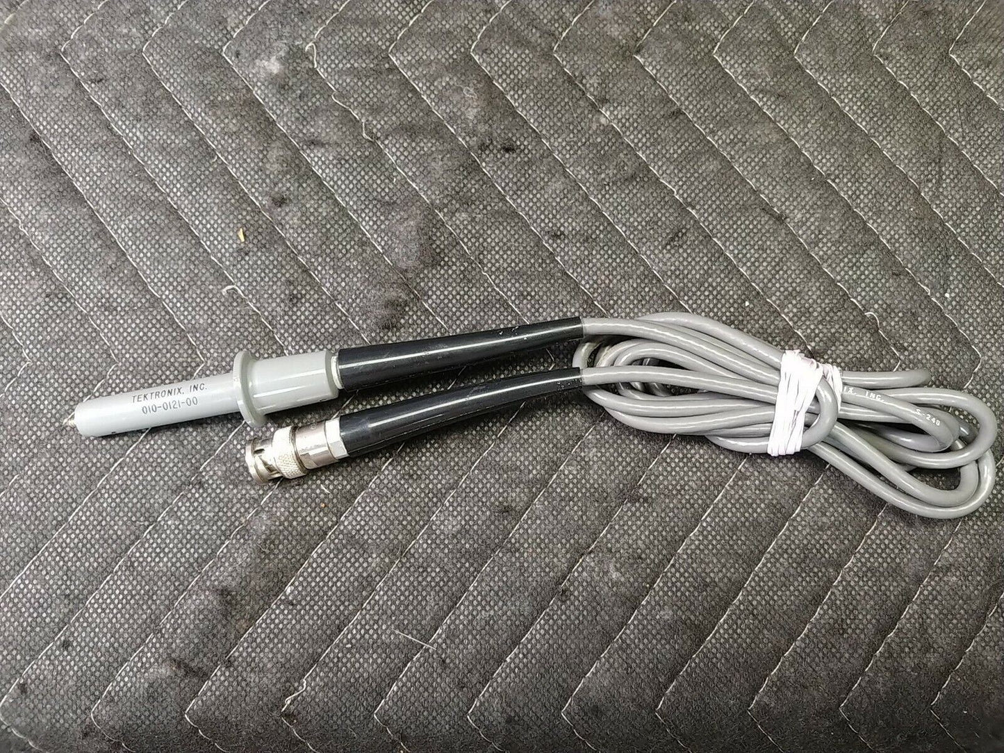 Tektronix p6028 6ft 1X Scope Probe