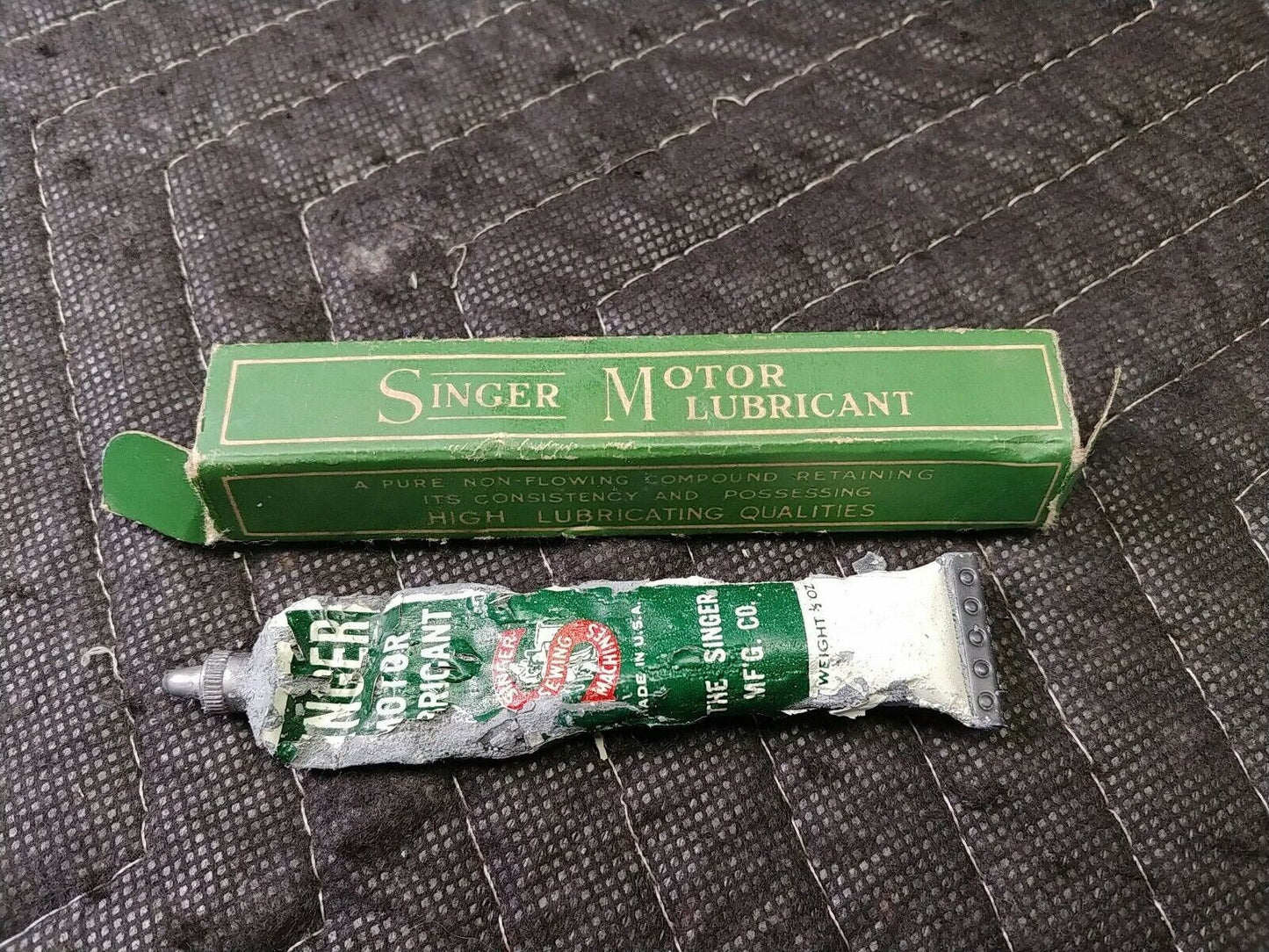 Vintage Singer motor lubricant in original box