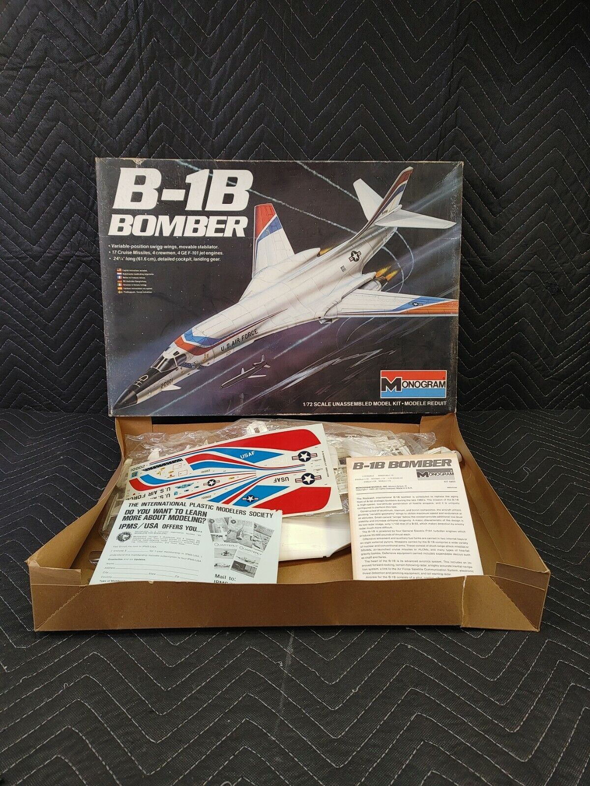 RARE MONOGRAM 1/72 SCALE B-1B BOMBER PLASTIC MODEL KIT #5605 Vintage