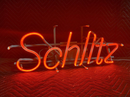 1977 SCHLITZ BEER NEON SIGN - Vintage & Awesome