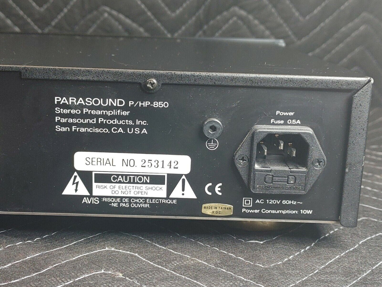 Parasound HCA -1500A High Power Amplifier & Parasound P/HP-850 Preamplifier