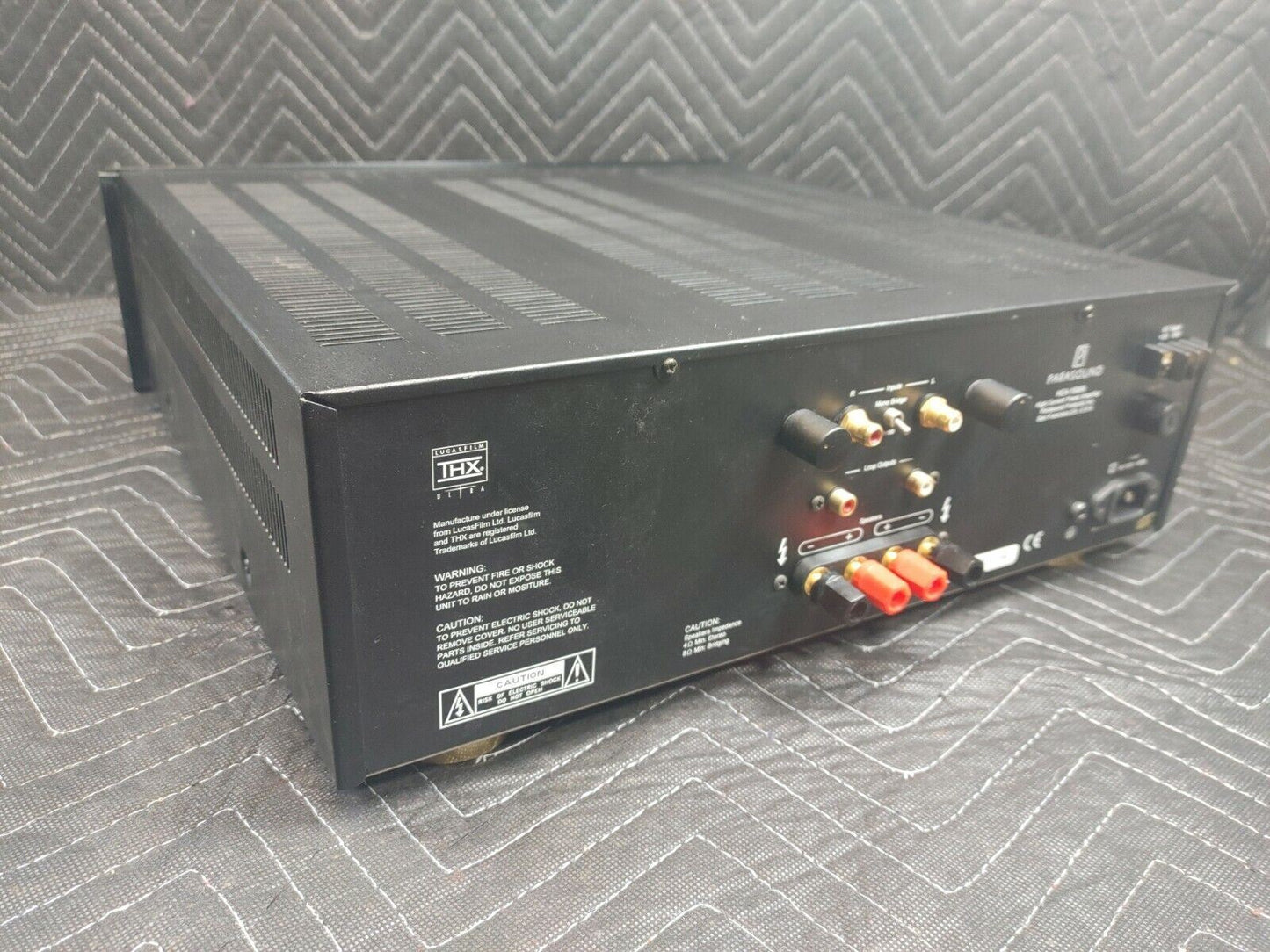 Parasound HCA -1500A High Power Amplifier & Parasound P/HP-850 Preamplifier