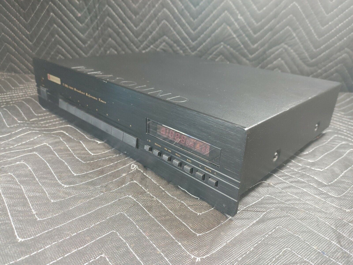 Parasound T/DQ-1600 Broadcast Reference AM/FM Tuner (Partially Working)