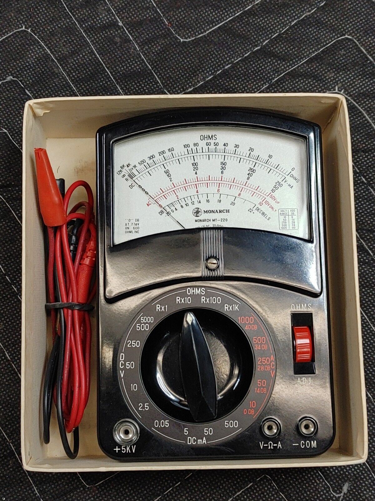 Monarch MT-220 AC/DC- Volt OHM Meter in it's Original Retail Box - NOS Vintage