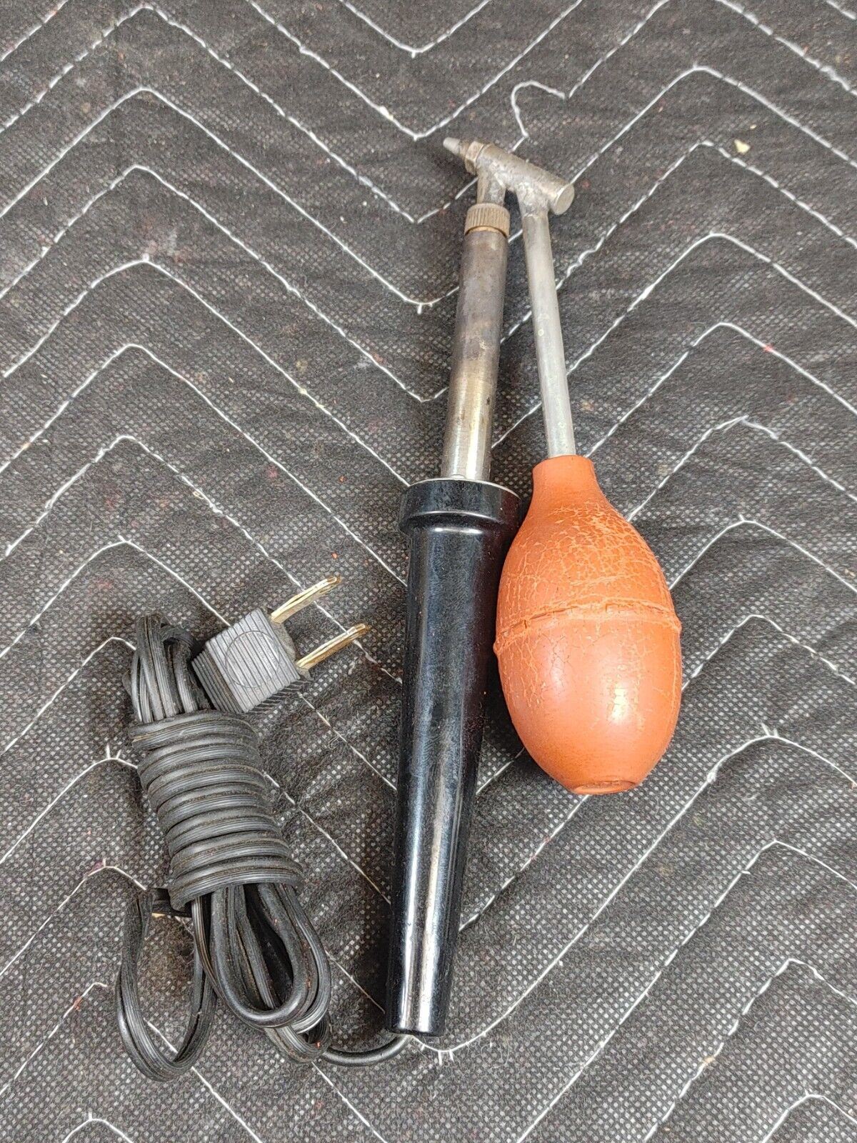 Vintage Endeco 300-K Desoldering Resoldering Iron