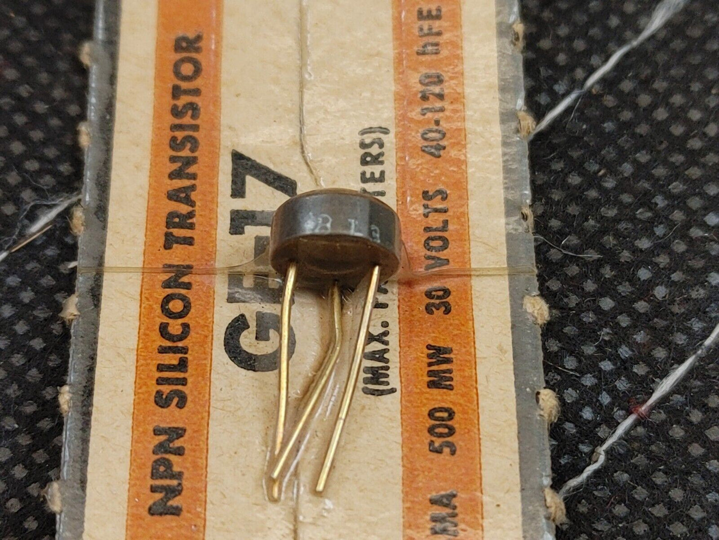 GE-17 NPN SILICON TRANSISTOR NOS