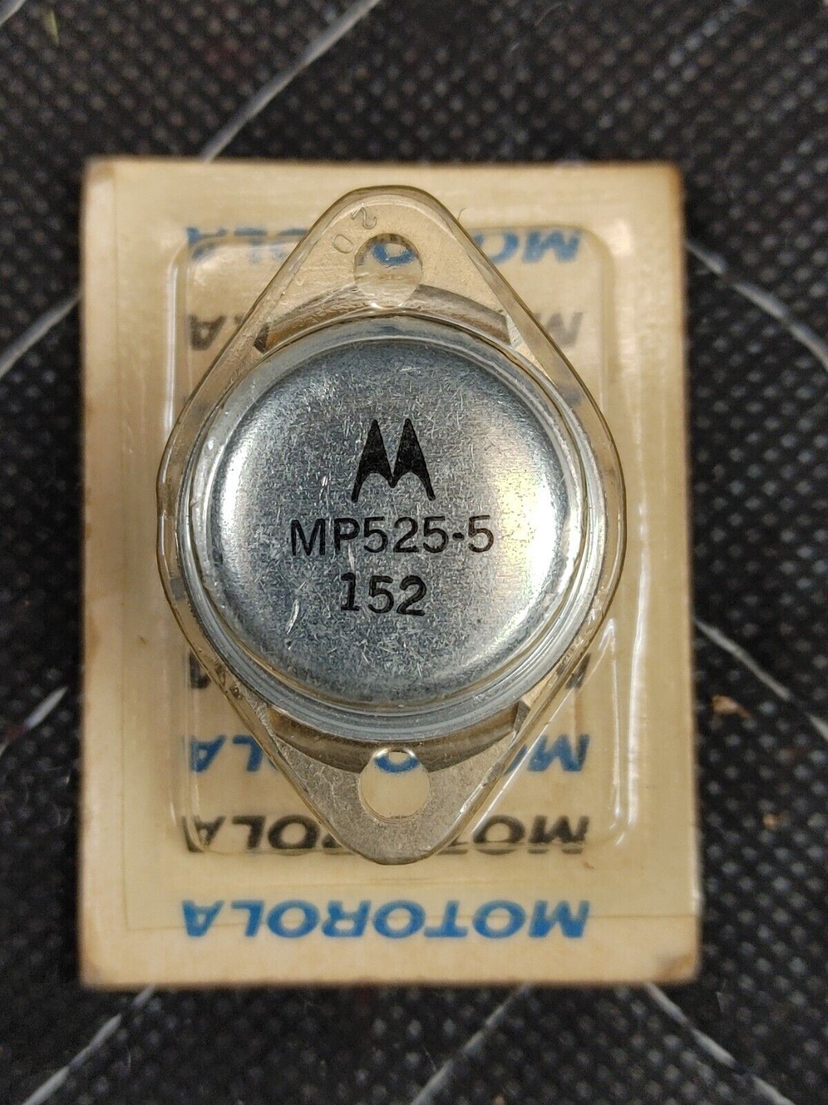 MP525-5 MOTOROLA TRANSISTOR TO-3 (1973 DC) Vintage NOS