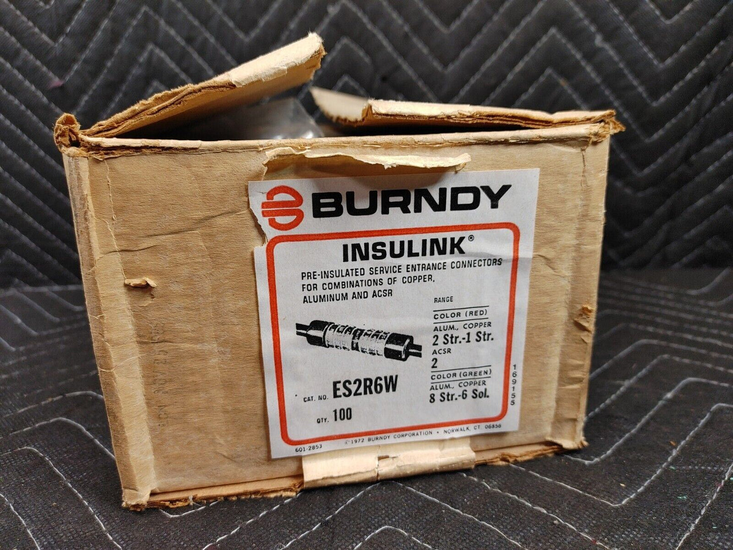 Lot Of (50) Burndy Insulink ES2R6W 169155