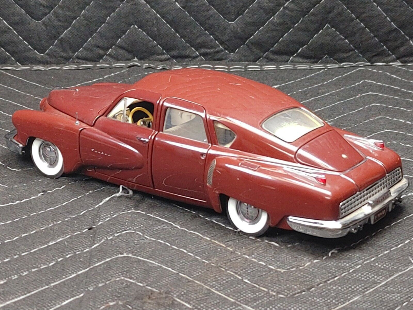 1948 Tucker Tin Goose Maroon Diecast Car 1:24 Scale MBJ