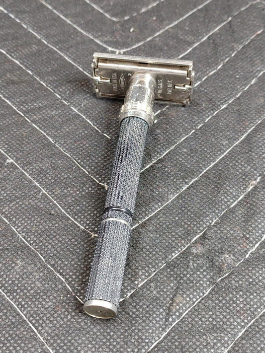 Vintage Gillette Super Adjustable P2 Safety Razor