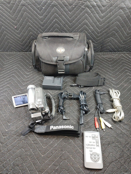 Panasonic PV-GS35 MiniDV Camcorder  w/ Remote, Case, Charger & Cords - TESTED