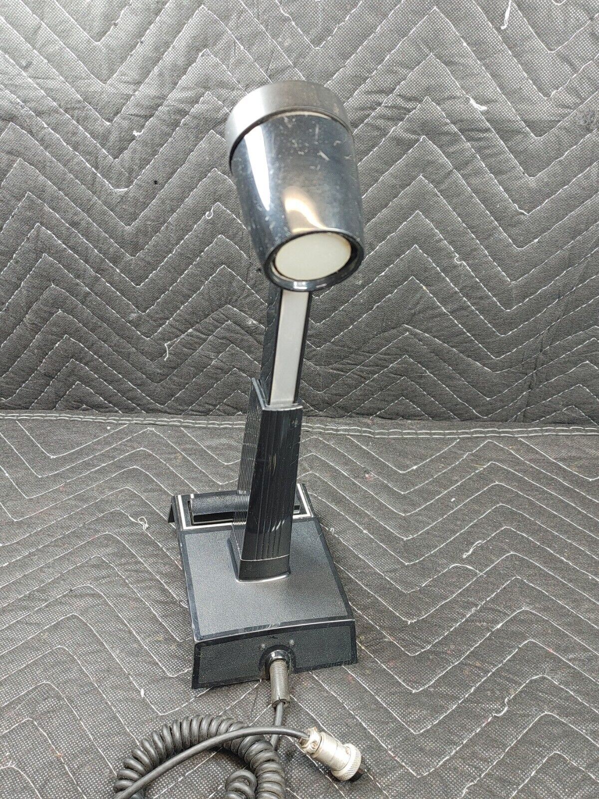 Shure 444D Controlled Magnetic Desk Microphone - Dual Impedance