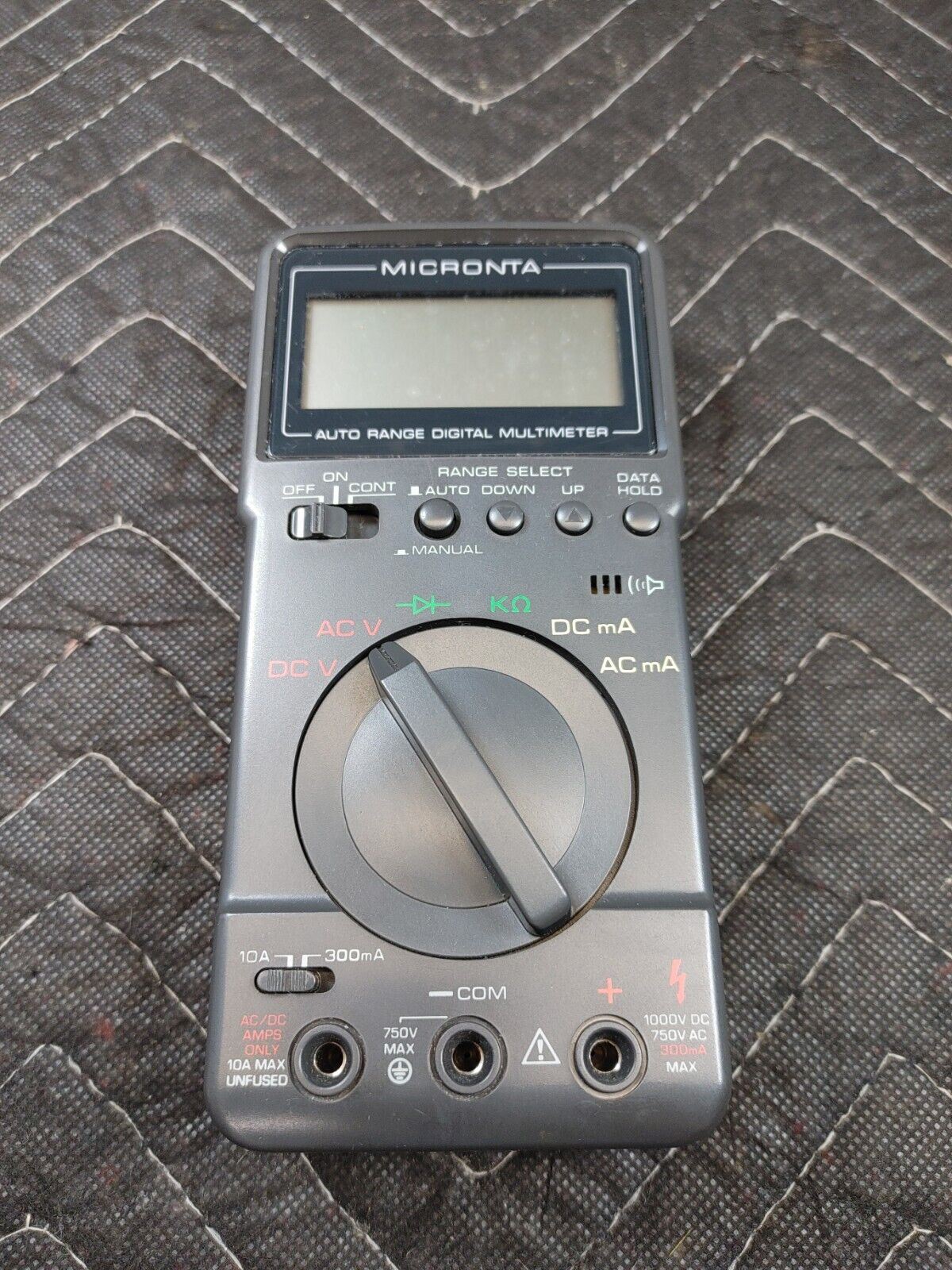 Digital Multimeter Radio Shack 300V Digital Multimeter | JEFDMM300V