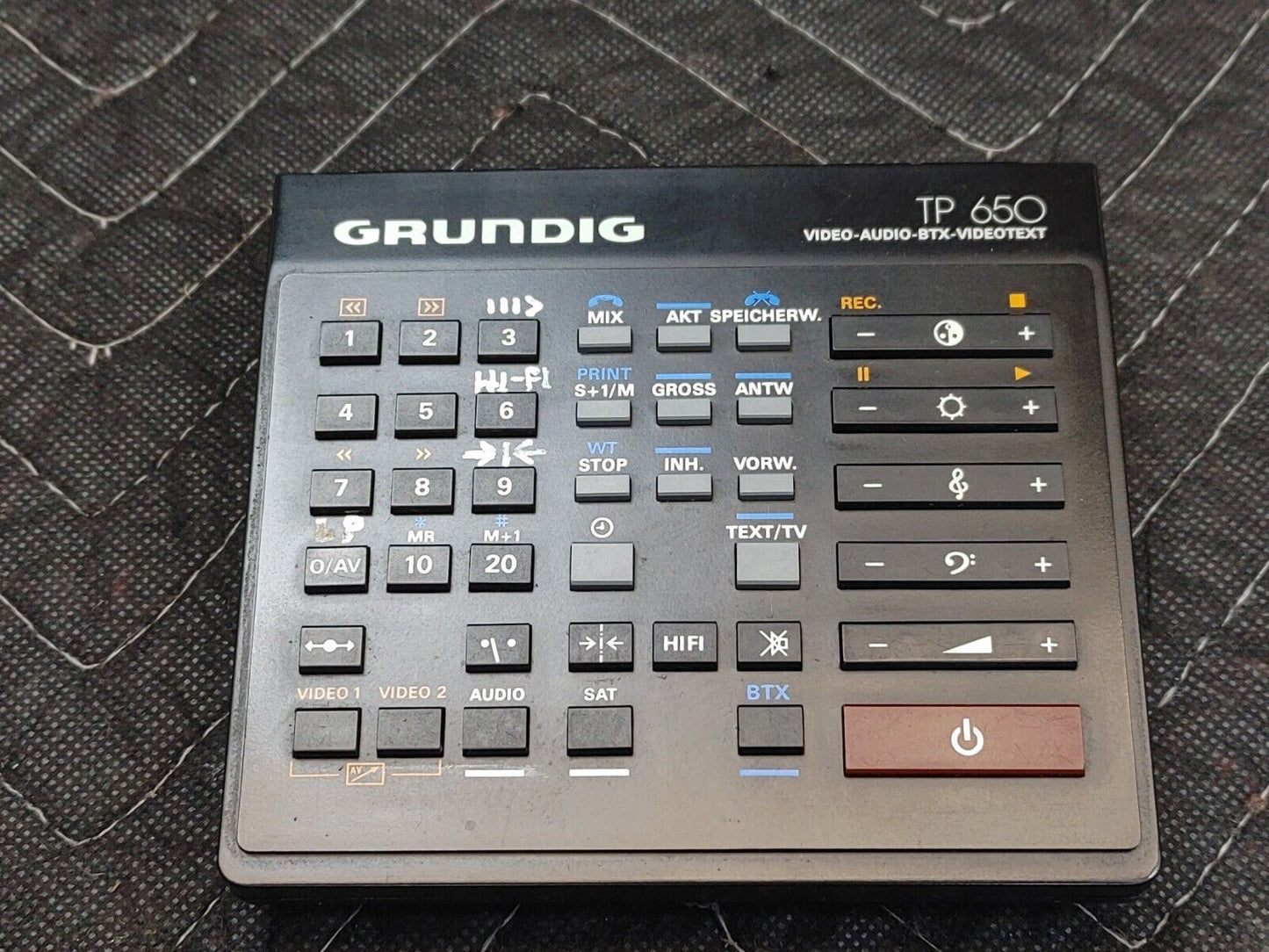 Grundig Video Cassette Recorder 380 HIFI Stereo VPS w/ EVO1 and Remote