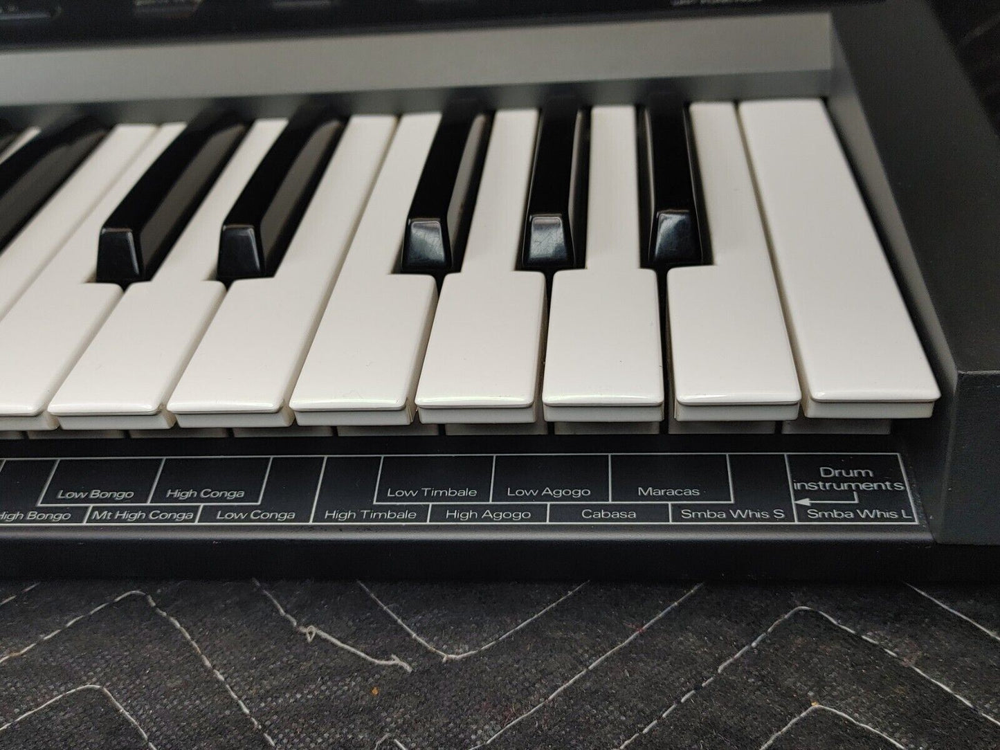 ROLAND PRO E Intelligent Arranger Keyboard w/ Manual and Music Style Card