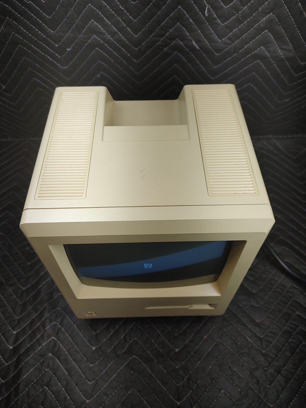 Vintage Apple Macintosh Plus 1MB M0001A Computer