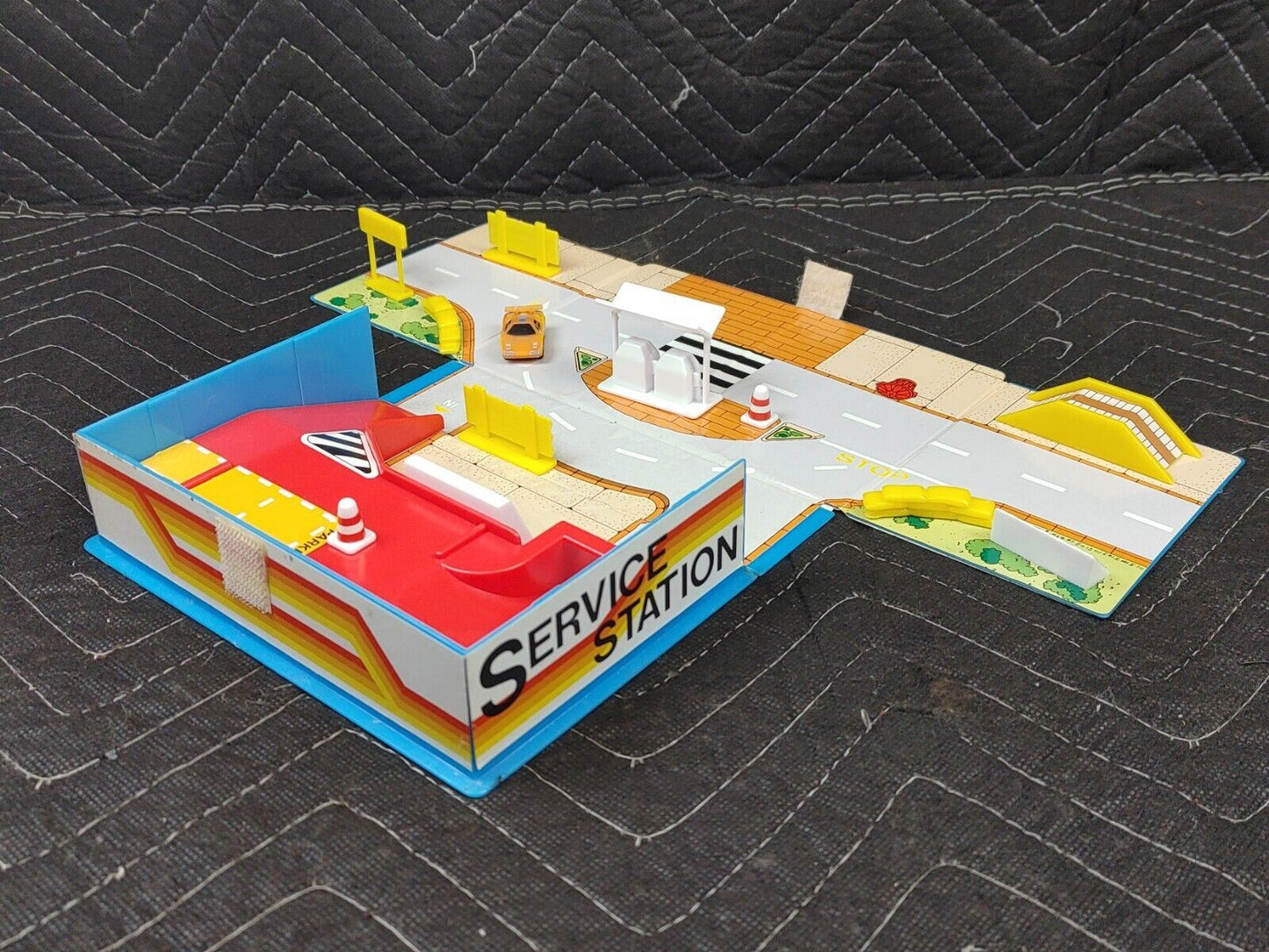 1988 FunRise Micro Action Service Center Folding Playlet With Lamborghini