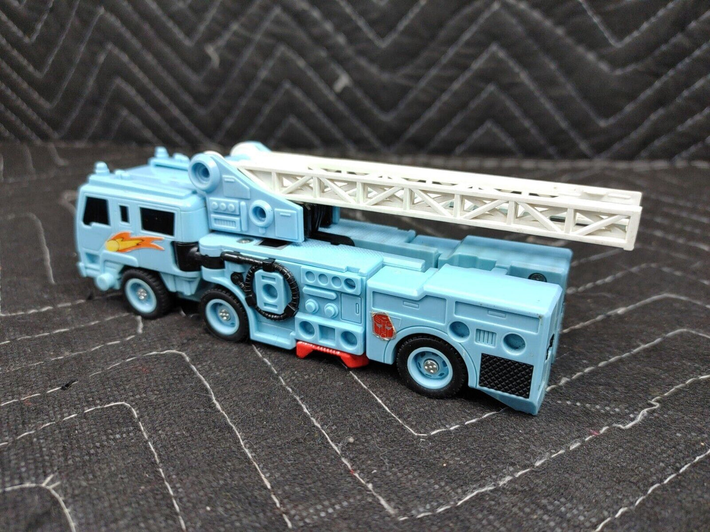 HASBRO TRANSFORMERS G1 1986 TAKARA PROTECTOBOT FIRE ENGINE ROBOT FIGURE