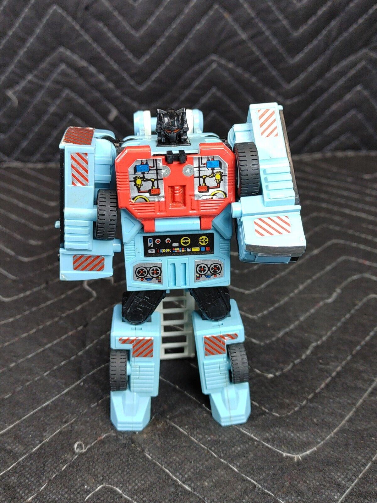 HASBRO TRANSFORMERS G1 1986 TAKARA PROTECTOBOT FIRE ENGINE ROBOT FIGURE