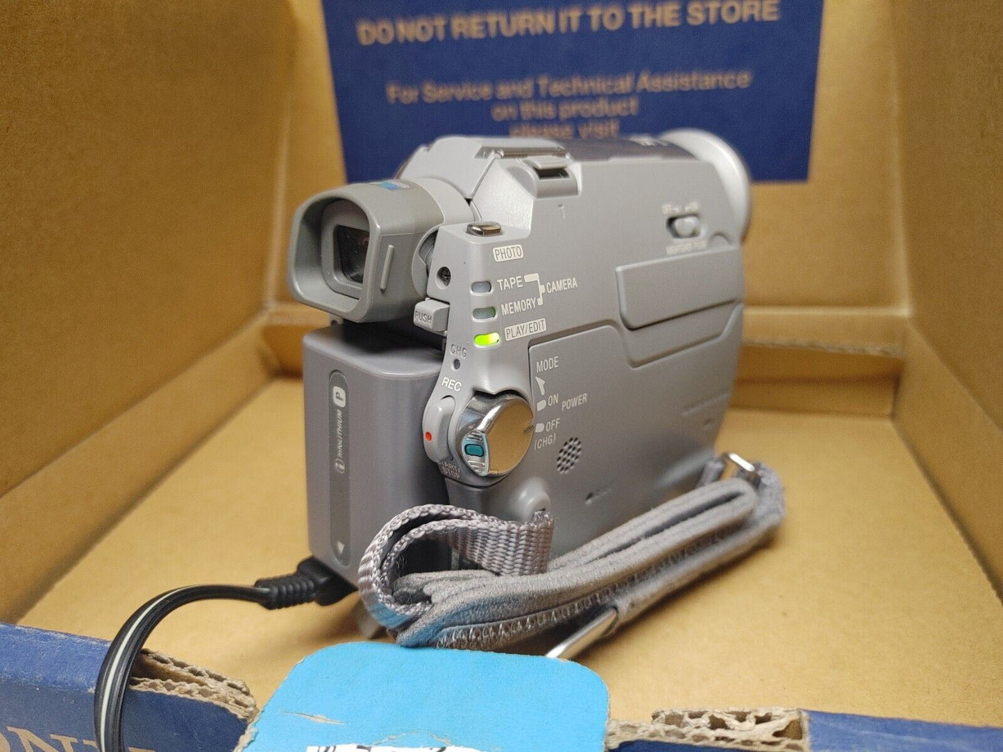 Sony DCR-HC40 Mini DV Handycam Camcorder