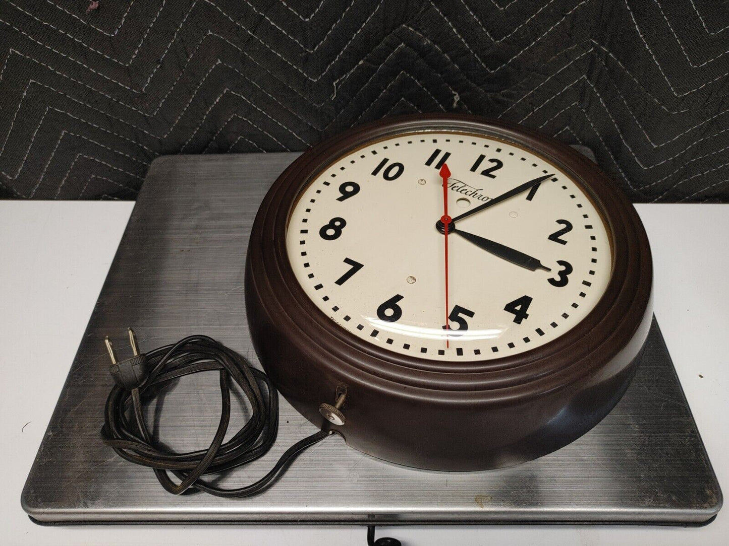 Vintage Brown Telechron Model 1H1308 Wall Clock - Mechanically Restored